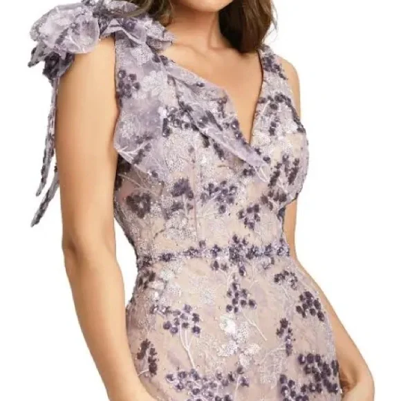 New women Sz 14 Beaded sophisticated gown - Picture 5 of 13